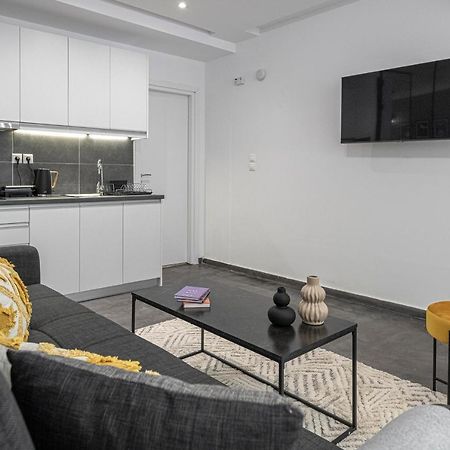 Phaedrus Living: City Center Luxury Flat Loukianou Atenas Exterior foto