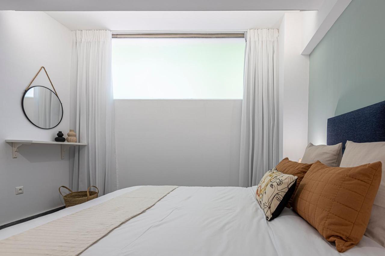 Phaedrus Living: City Center Luxury Flat Loukianou Atenas Exterior foto